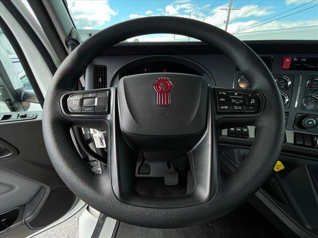 2025 Kenworth T880 Hook