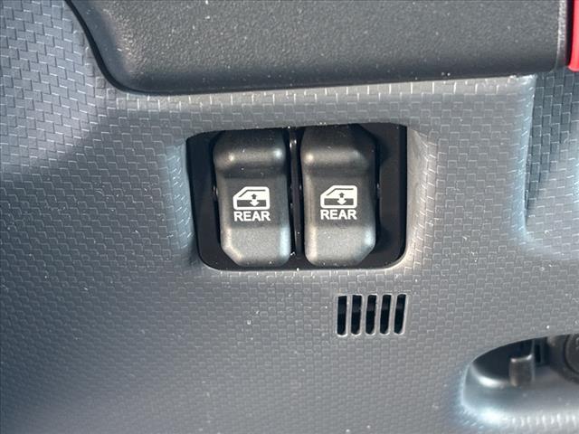 2024 Isuzu NPRHD Dovetail