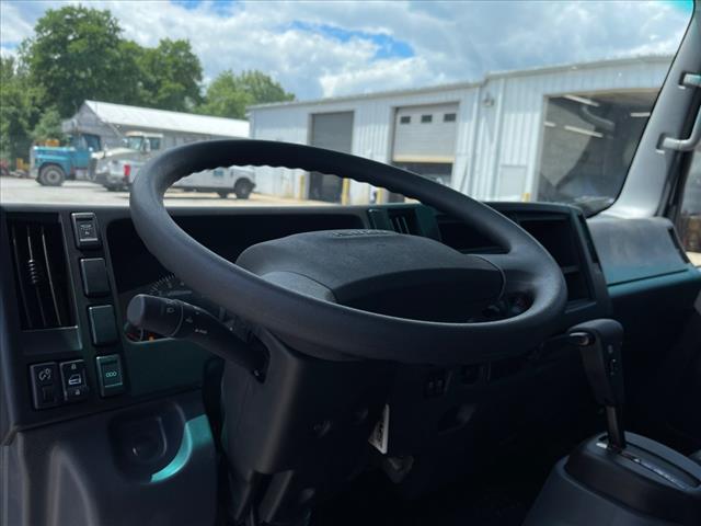 2024 Isuzu NRR Service Body