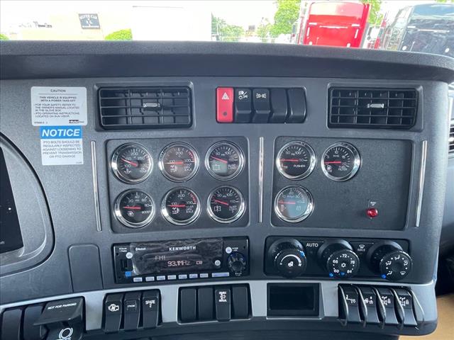 2025 Kenworth T880 Dump