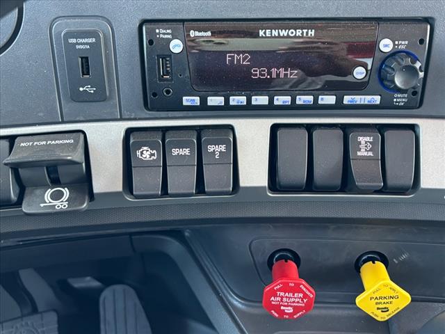 2025 Kenworth T880 Dump