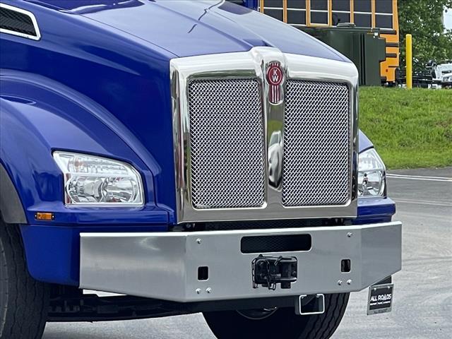 2025 Kenworth T880 Dump