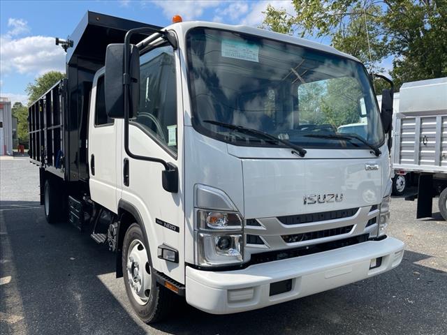 2024 Isuzu NRR CREW Diesel