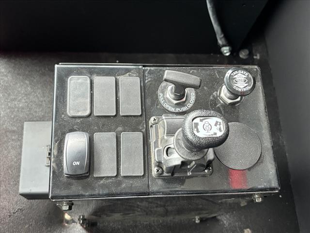 2025 Kenworth T880 Dump