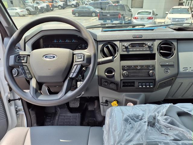 2025 Ford F750 SUPER DUTY