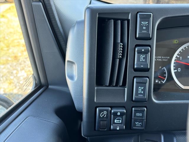 2024 Isuzu NPR XD XD