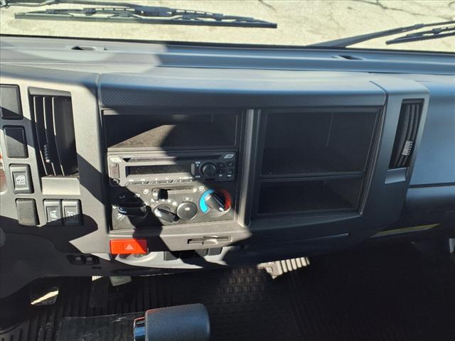 2025 Isuzu NPr HD