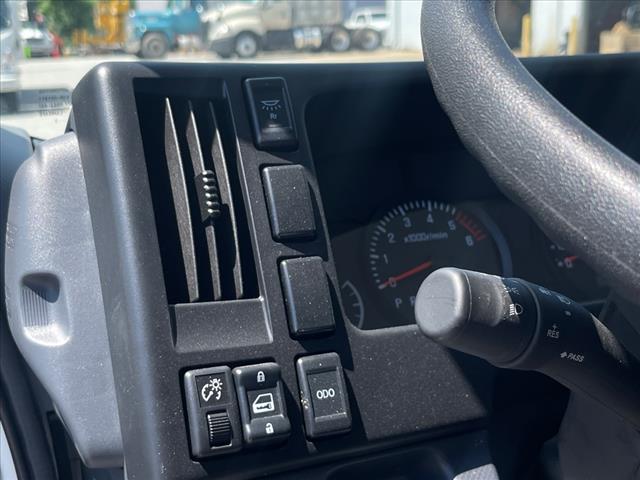 2024 Isuzu NPR HD Landscape