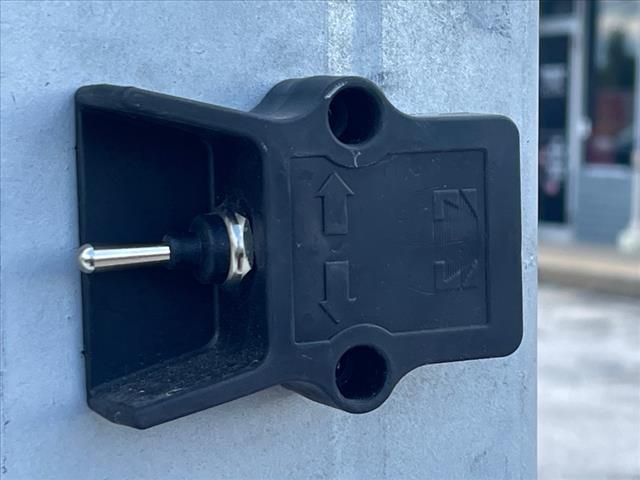 2025 Isuzu NRR Gas Box
