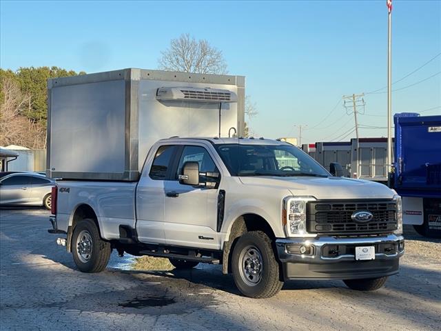 2025 Ford F-350 Super Duty XL