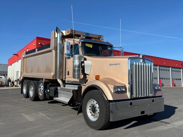 2025 Kenworth W900 Dump