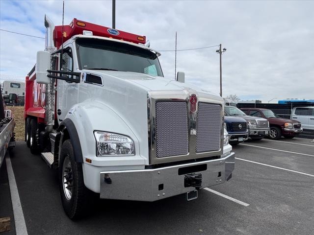 2025 Kenworth T880 Dump