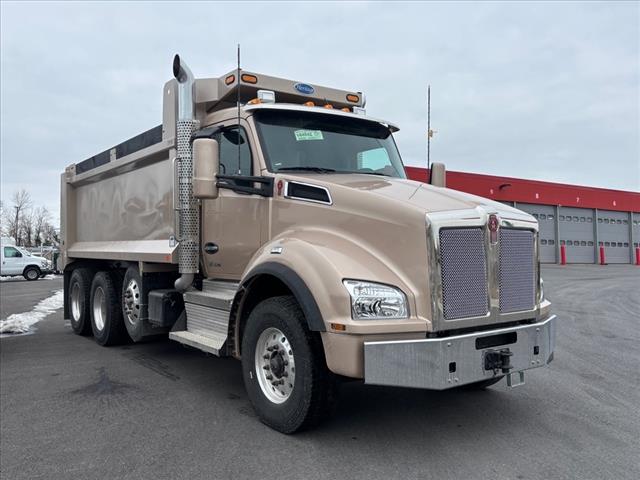 2025 Kenworth T880 Dump