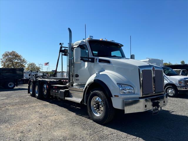2025 Kenworth T880 Rolloff