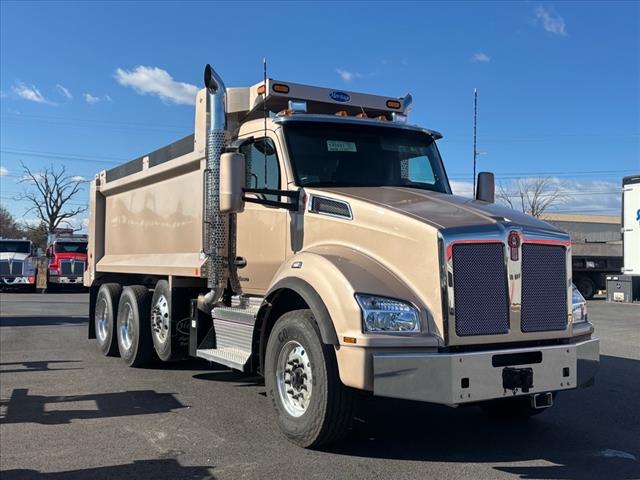 2025 Kenworth T880 Dump