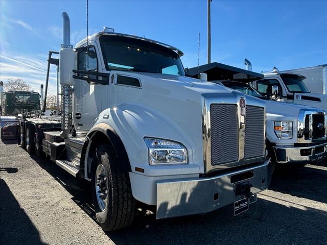2025 Kenworth T880 Roll-off