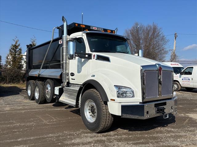 2025 Kenworth T880 Dump