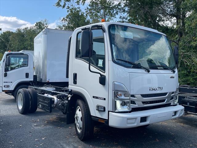 2025 Isuzu NRR Chassis