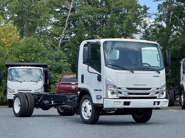 2025 Isuzu NRR Chassis Gas