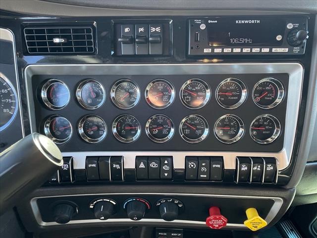 2025 Kenworth W900 Single Cab