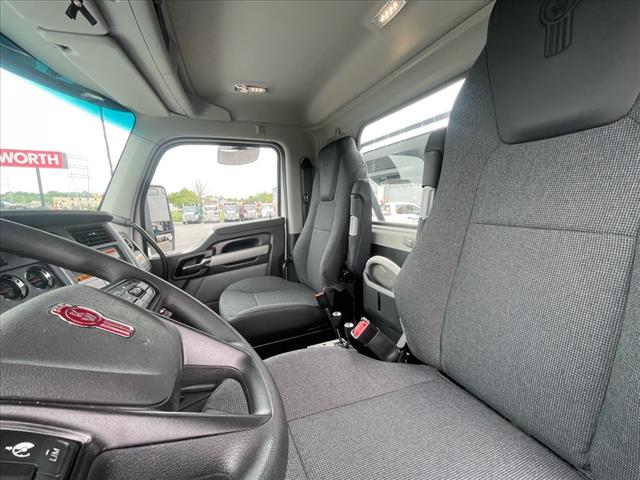 2025 Kenworth T880 Single Cab