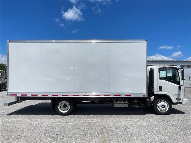 2024 Isuzu NRR GAS 20' Dry Van