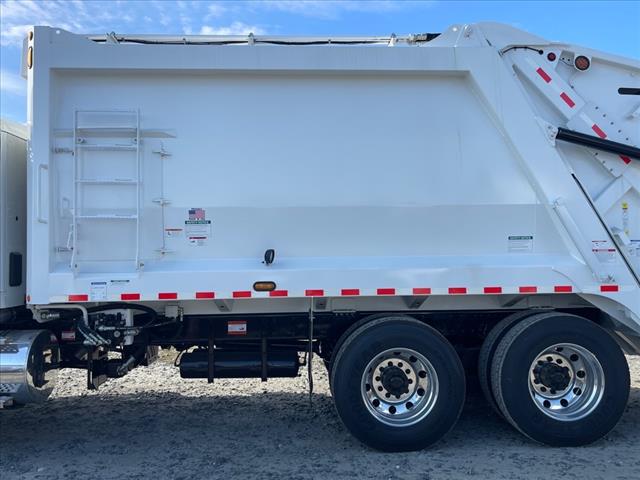 2025 Kenworth T880 Single Cab