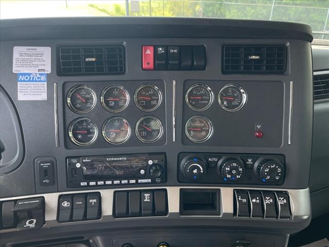 2025 Kenworth T880 Dump