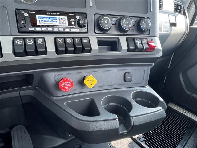 2025 Kenworth T680 Day Cab