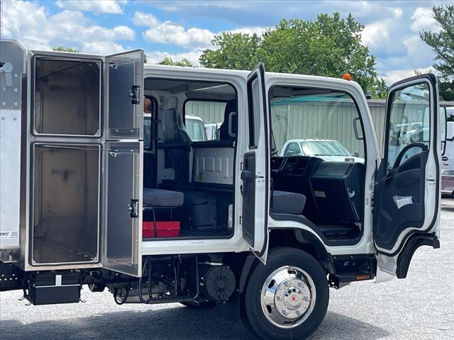 2024 Isuzu NRR Service Body
