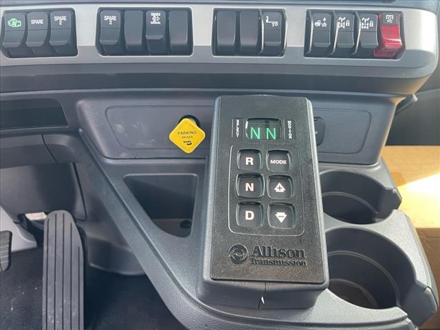2024 Kenworth T880 Rolloff