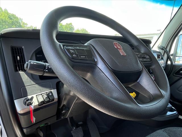 2024 Kenworth T880 Rolloff