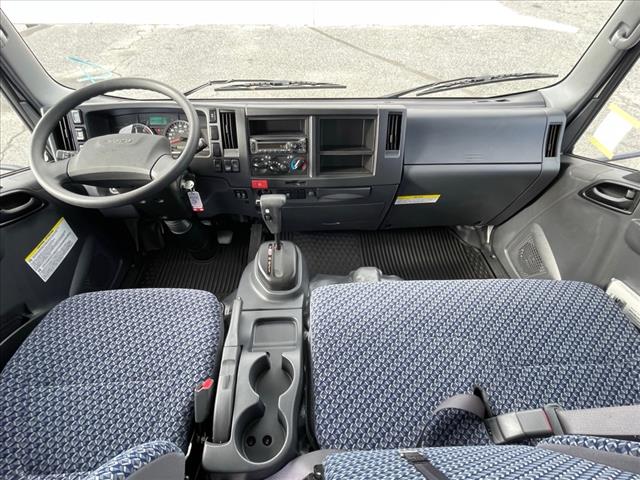 2024 Isuzu NRR CREW Diesel