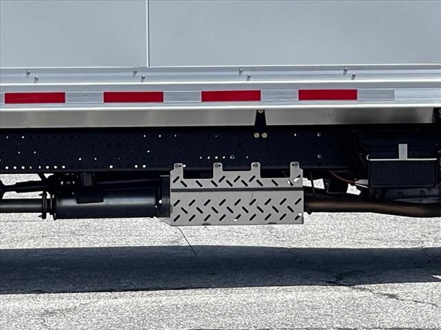 2025 Isuzu NRR Gas Box