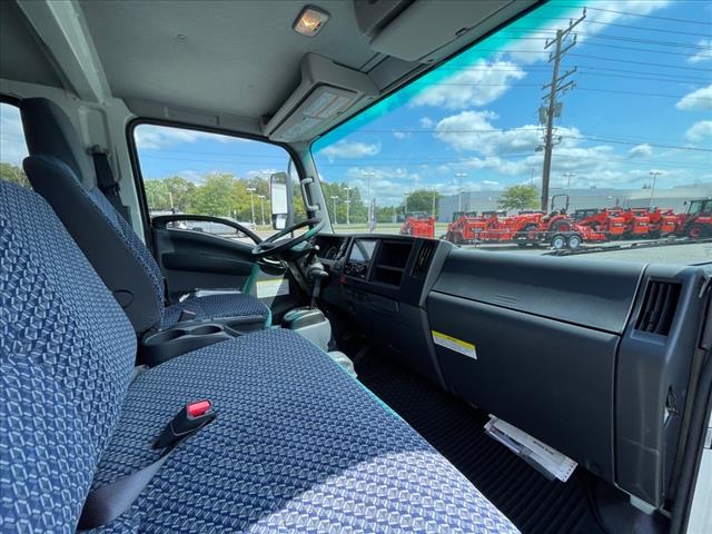 2025 Isuzu NPR HD GAS LANDSCAPE DOVETAIL