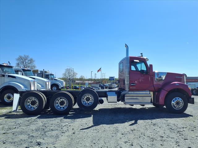 2025 Kenworth W990 CAB &CHASSIS