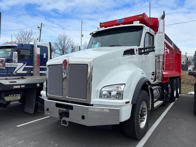 2025 Kenworth T880 Dump