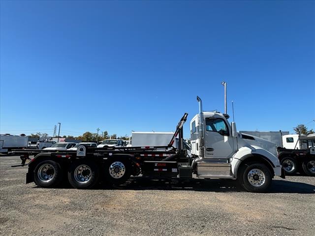 2025 Kenworth T880 Rolloff