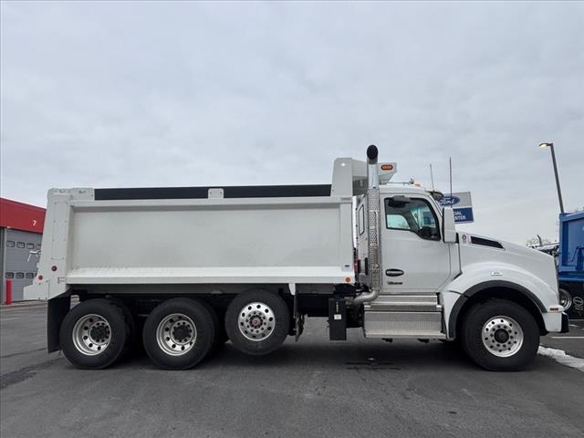 2025 Kenworth T880 Dump
