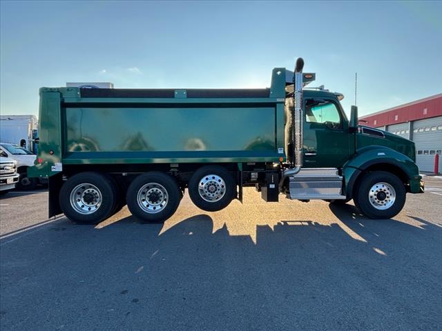 2025 Kenworth T-880 Dump