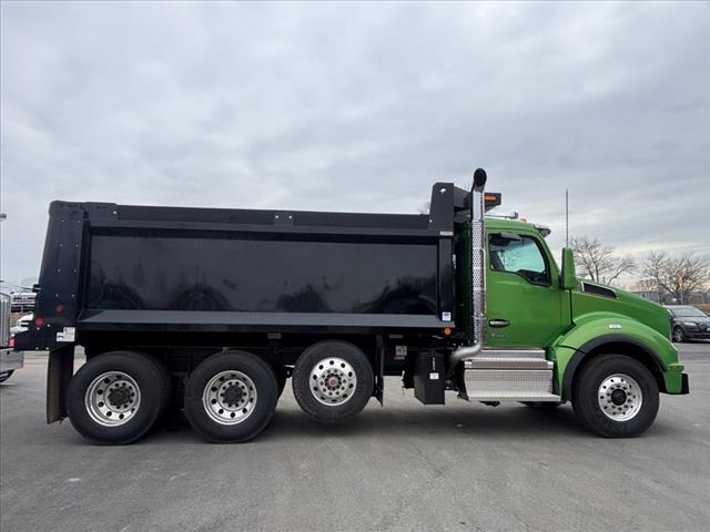 2025 Kenworth T880 Dump