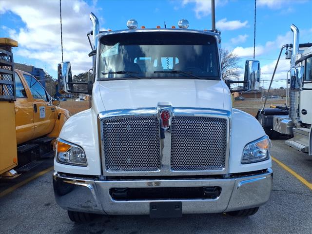 2025 Kenworth T380 T380