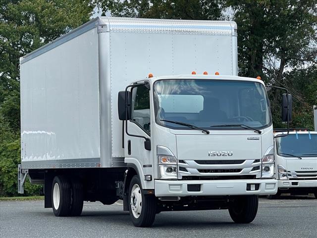 2025 Isuzu NRR Box 148