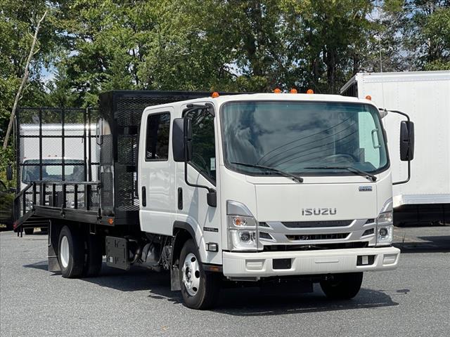 2025 Isuzu NPR HD GAS LANDSCAPE DOVETAIL