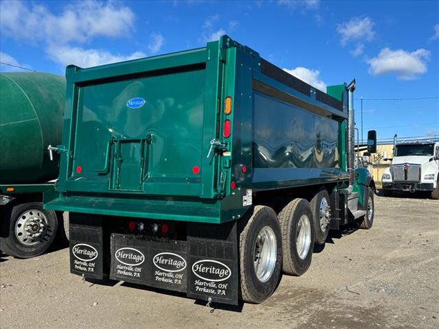 2025 Kenworth T880 Dump