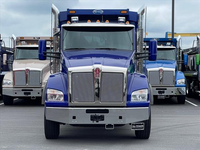 2025 Kenworth T880 Dump