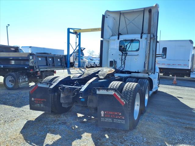 2021 Kenworth T680 TRUCK