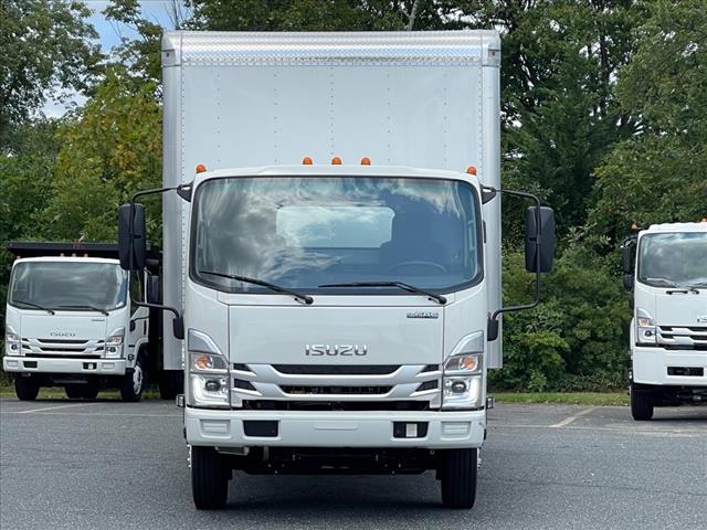 2025 Isuzu NRR Box 148