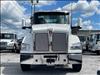2025 Kenworth T880 Hook