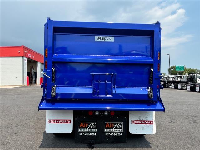 2025 Kenworth W-990 Dump truck